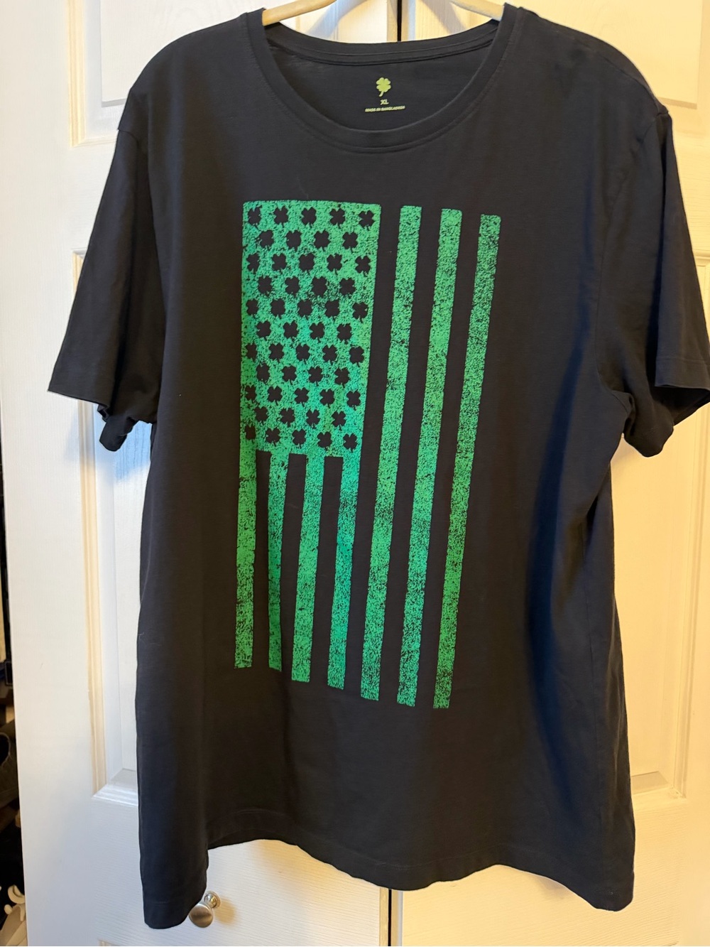Irish American Flag T-shirt, Men’s XL, Seldom Worn